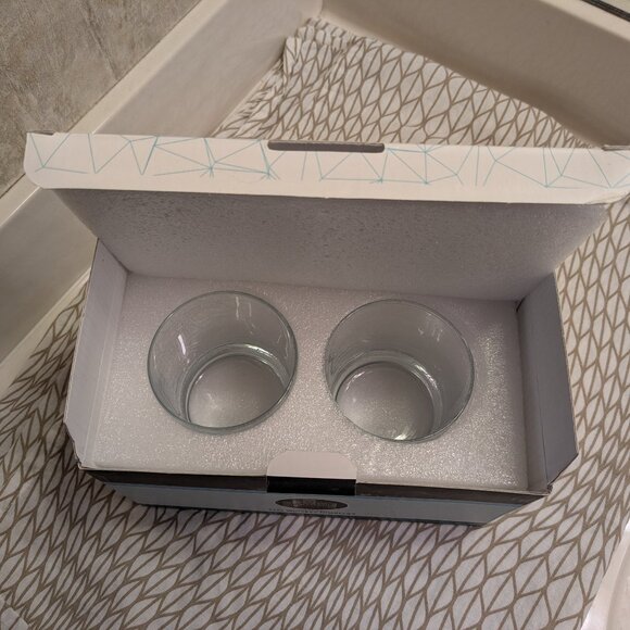 Whiskey Glasses - 10 Oz Tumbler Set for Cincinnati lovers - Picture 5 of 8